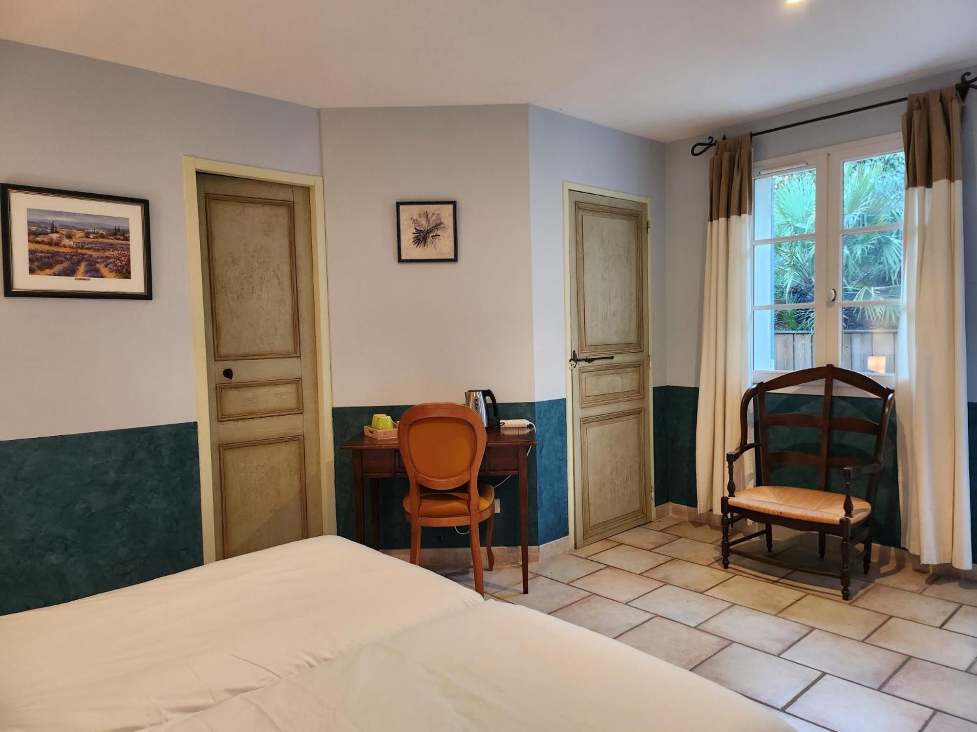 Bed and Breakfast Domaine Les Gendalis Saint-Saturnin-lès-Avignon Zewnętrze zdjęcie