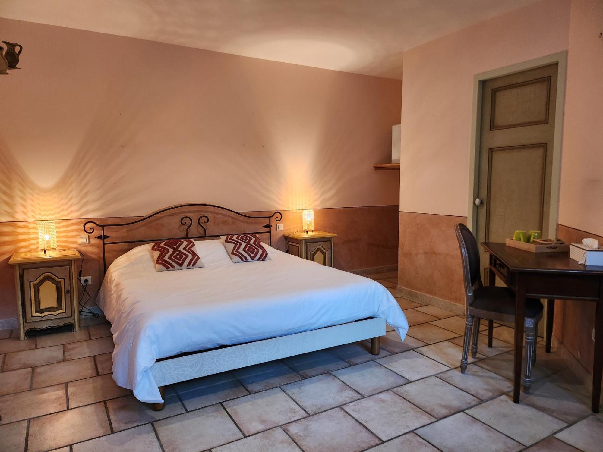 Bed and Breakfast Domaine Les Gendalis Saint-Saturnin-lès-Avignon Zewnętrze zdjęcie