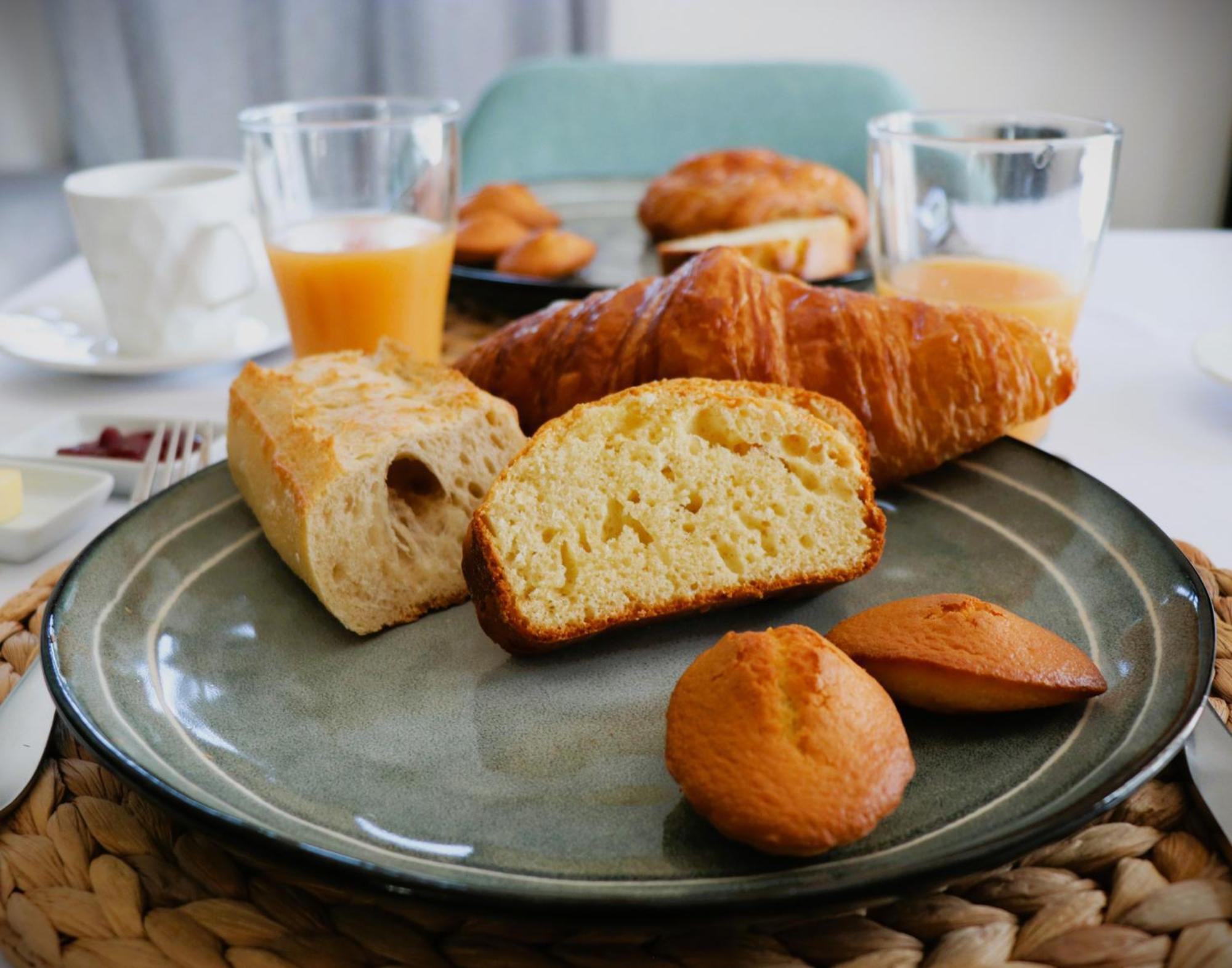 Bed and Breakfast Domaine Les Gendalis Saint-Saturnin-lès-Avignon Zewnętrze zdjęcie